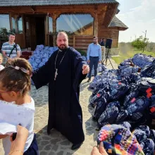 Rechizite pentru 600 de elevi şi un nou proiect educaţional în Protoieria 6 Capitală