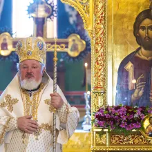 În această realitate pe care o traversăm, Sf. Parascheva este o soluție –  Preasfințitul Părinte Varlaam Ploieșteanul