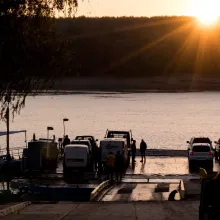 Voluntarii Paraclisului CMN: Trei camioane cu ajutoare în satele din Insula Mare a Brăilei