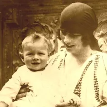 Elena, Regina-Mamă a României, pe Dealul Mitropoliei