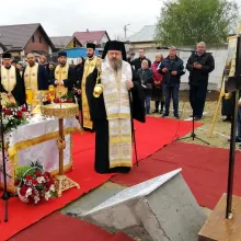 Orașul Pantelimon va avea o nouă biserică. PS Timotei Prahoveanul a sfințit piatra de temelie