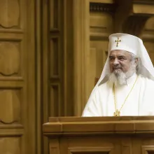 Sfântul Nicolae arată omului contemporan valorile permanente ale bunătății, spune Patriarhul Daniel