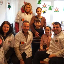 Peste 1600 de persoane au primit ajutor în luna decembrie din partea voluntarilor de la Paraclisul CMN