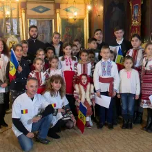 Voluntarii CMN au oferit sprijin pentru continuarea studiilor unor copii din Singureni