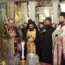 Capul Sf. Teodor Stratilat se află pentru prima dată în România, la Biserica Sf. Gheorghe-Nou din capitală