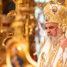 Patriarhul, în Ajunul Bobotezei despre lucrarea Sfântului Ioan. Pregătire, pocăință, schimbare etică în societate
