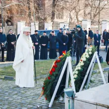Au fost depuse coroane de flori la monumentul domnitorului care a realizat Unirea acum 161 de ani