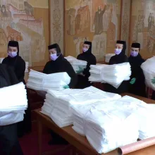 Biserica a intensificat rugăciunea şi acţiunea. Peste 7 mil. de lei pentru ajutorarea celor afectați de pandemie
