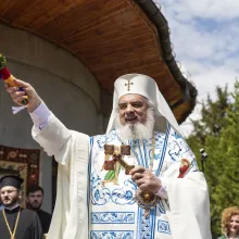 Rugăciunea şi nădejdea, recomandările Patriarhului în timp de pandemie