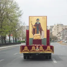 Procesiune cu sfinte moaşte în Arhiepiscopia Bucureştilor: 162 Km, 17 localităţi