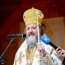 PS Ieronim: Hristos, Făcătorul luminii, redă lumina ochilor cu același „Fie!” dumnezeiesc și atotputernic