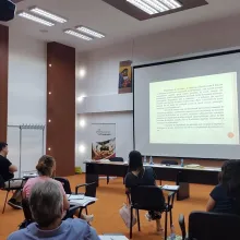 Federaţia Filantropia formează consilieri în domeniul adicțiilor. Un modul este dedicat combaterii dependenţelor digitale