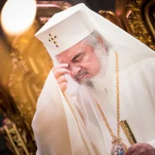 A împlinit 69 de ani. Patriarhul Daniel și hărnicia „mâinilor iubirii milostive a lui Dumnezeu”