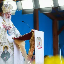 Patriarhul, de Sf. Dimitrie: Dumnezeu lucrează delicat prin sfinții săi, dar „nu se lasă batjocorit”!