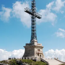 Crucea de pe Caraiman  a fost restaurată de Ministerul Apărării și va fi resfințită de Sfântul Andrei