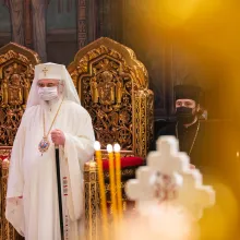 De ziua numelui, Patriarhul își îndreaptă gândurile către refugiați și exilați. Sf. Proroc Daniel și Sf. trei tineri, ocrotitorii lor