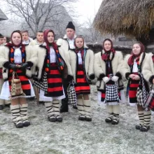 Festivalul de colinde şi tradiţii „Crăciunul la români” se desfăşoară online