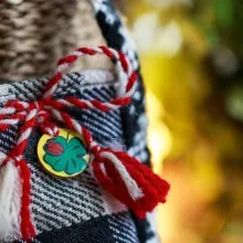 ASCOR București și Studenți pentru viață vând mărțișoare în beneficiul mamelor în criză de sarcină