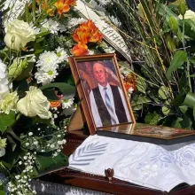 „Un tată credincios și harnic” – PF Daniel despre tatăl Arhim. Dionisie Constantin, înmormântat la Botoșani