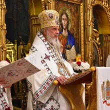 Patriarhul la Vecernia de Paști: Ne bucurăm când ne întâlnim cu Hristos cel Înviat