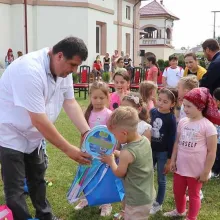Săptămâna Copiilor: 120 de copii au primit bucurie și daruri de la Voluntarii Catedralei Naționale