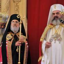 Patriarhul îl felicită pe Arhiepiscopul Timotei al Aradului la aniversarea de 85 de ani