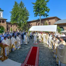 PS Ieronim: Să ne rugăm Sfântului Ioan Botezătorul să ne inspire