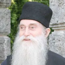 Un deceniu de la mutarea în veşnicie a Pr. Arsenie Papacioc. „Nimic nu este pierdut cât timp credinţa e în picioare”