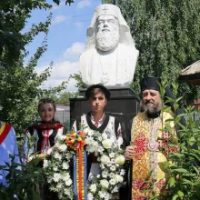 Patriarhul Teoctist pomenit în localitatea natală: A vegheat la unitatea Bisericii în vremuri de criză