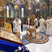 Comemorarea Patriarhilor Iustin şi Teoctist. „Au fost animaţi de aceeaşi dorinţă sfântă de a sluji Biserica”, spune PS Timotei Prahoveanul