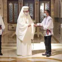 Patriarhul României a premiat trei fotografi pentru promovarea culturii creştine