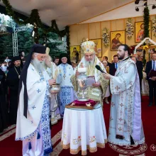 Patriarhul: Candela Aniversară a Serbării de la Putna va răspândi lumina chemării spre unitate întru sfințenie