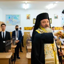 „Să aveți sete de bine!”. Deschidere de an școlar la Seminarul Teologic din Capitală, sub semnul Crucii