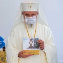 Patriarhul Daniel a prezentat două volume dedicate Mănăstirii Cernica