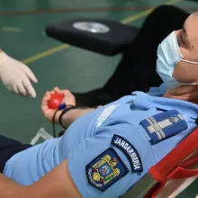 „Donează sânge, salvează o viaţă!”. 1000 de jandarmi fac acest gest și te invită și pe tine