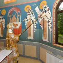 Sfințire de capelă în Prahova: Avem datoria să-i pomenim pe cei care au trecut din această viață, spune PS Timotei