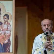 Pr. Gheorghe Holbea: Credinţa ne este sprijin în tot ceea ce facem