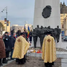 Martirii din decembrie ’89 au fost comemoraţi în Piaţa Revoluţiei Române