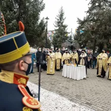 PS Timotei s-a rugat pentru martirii din decembrie ‘89: Cea mai înaltă formă de cinstire a lor este rugăciunea