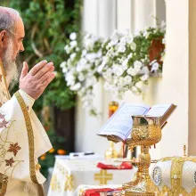 30 de cuvinte despre rugăciune ale Părintelui Patriarh Daniel