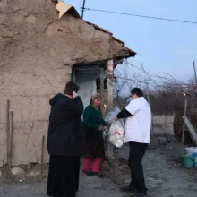 Voluntarii Paraclisului Catedralei Naționale au oferit sprijin pentru 33 de familii din județul Prahova