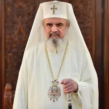 Mesajul Patriarhului Daniel: Să ajutăm în continuare pe refugiaţi, să ne rugăm pentru pace şi să fim făcători de pace!