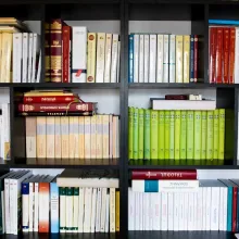 Daruri de Paști: Reduceri substanțiale la cărțile publicate de Editurile Patriarhiei Române