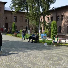 În imagini: Arhitectura Mănăstirii Plumbuita, imortalizată de artiști plastici din România și Republica Moldova