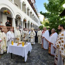 Înnoiri la Biserica Şerban Vodă. PS Timotei a binecuvântat capela, grădiniţa şi cantina de la centrul social parohial