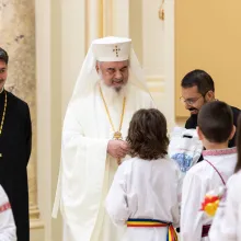 Patriarhul Daniel premiază copiii din proiectul „Biblia călătoare și sfințitoare”: Poate fi înscris în Cartea Recordurilor