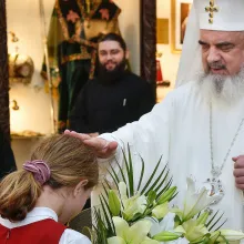 Patriarhul Daniel le transmite elevilor binecuvântare şi încurajare pentru examene