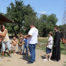 „Ajutor pentru elevi”: A fost oferit sprijin pentru familii ai căror copii sunt înscrişi în program