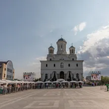 Voluntari: Pelerini din ţară şi străinătate au adus cinstire Brâului Maicii Domnului