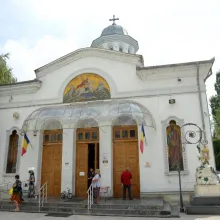 Capitală: Biserica Sfântul Gheorghe-„Capra” primește în dar moaștele Sfântului Pantelimon